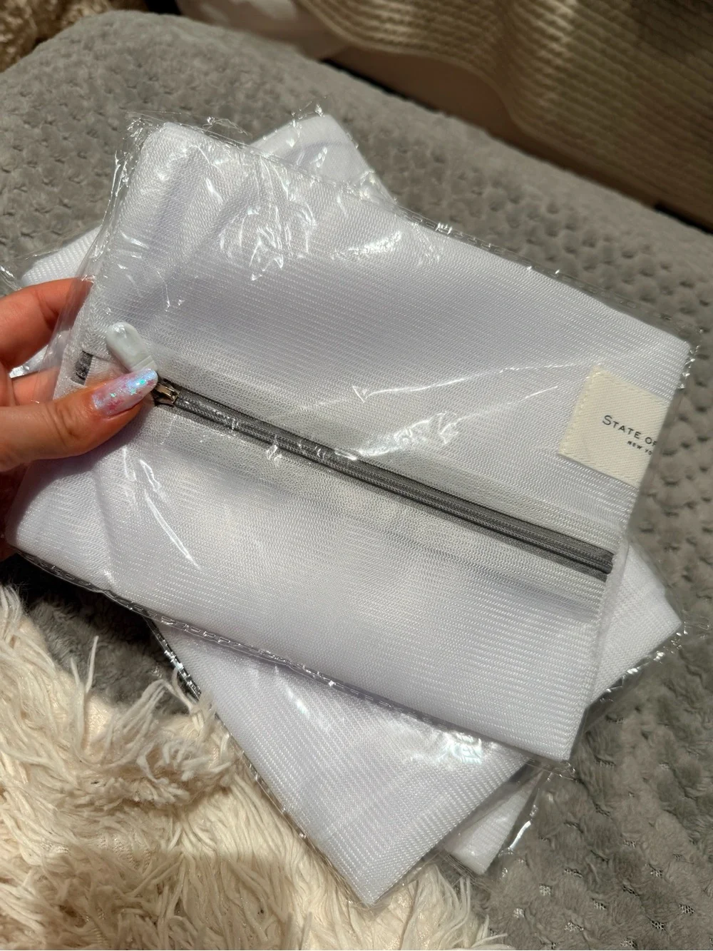 State of Cotton White Mesh Garment Bag with Zipper NEW in package